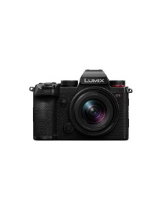 Panasonic Lumix S5D + 18-140 mm F4.5-6.3